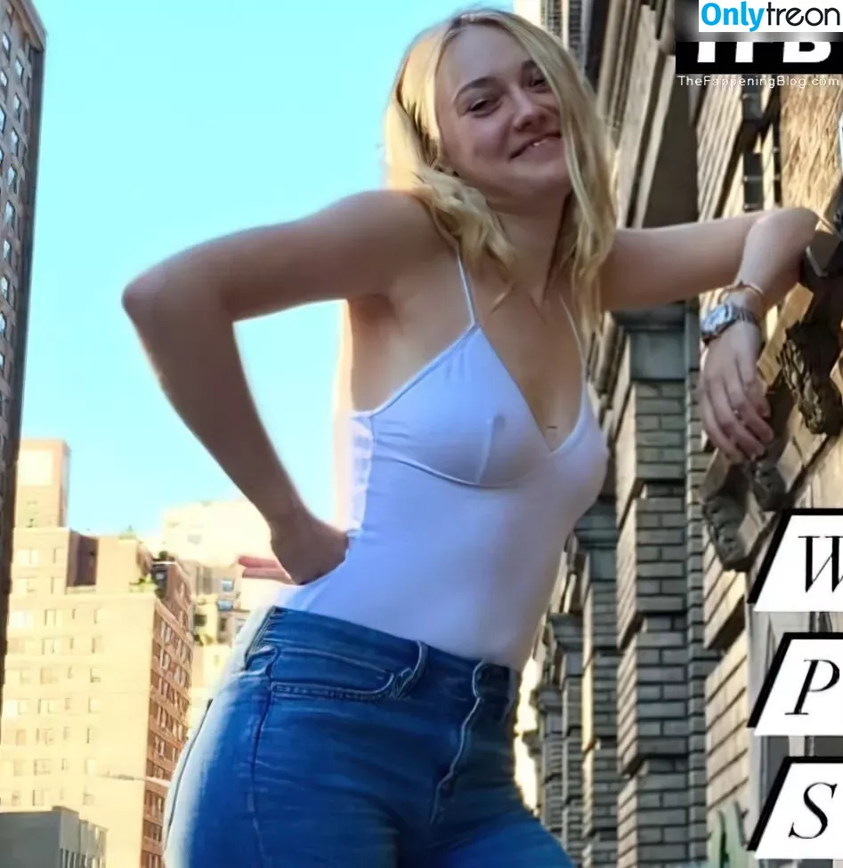 Dakota Fanning голая photo #0273 (dakotafanning)