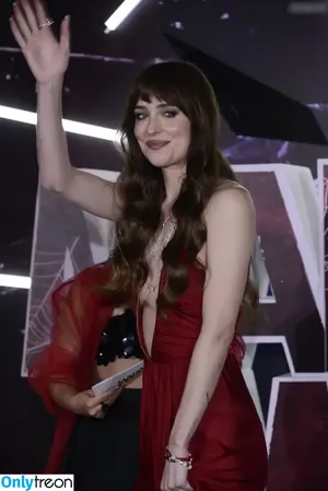 Dakota Johnson / dakotajohnson / isDakotaJohnson nude photo #0836