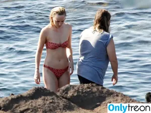 Dakota Johnson / dakotajohnson / isDakotaJohnson nude photo #0873