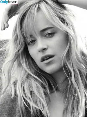 Dakota Johnson / dakotajohnson / isDakotaJohnson nude photo #1029