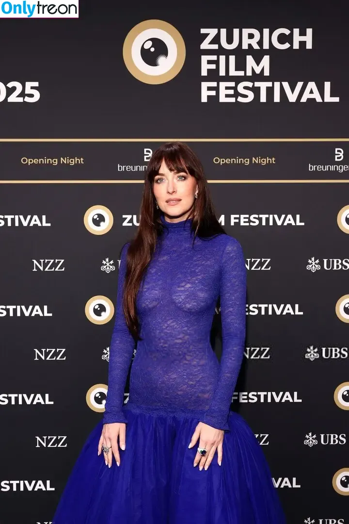 Dakota Johnson nude photo #1776 (dakotajohnson / isDakotaJohnson)