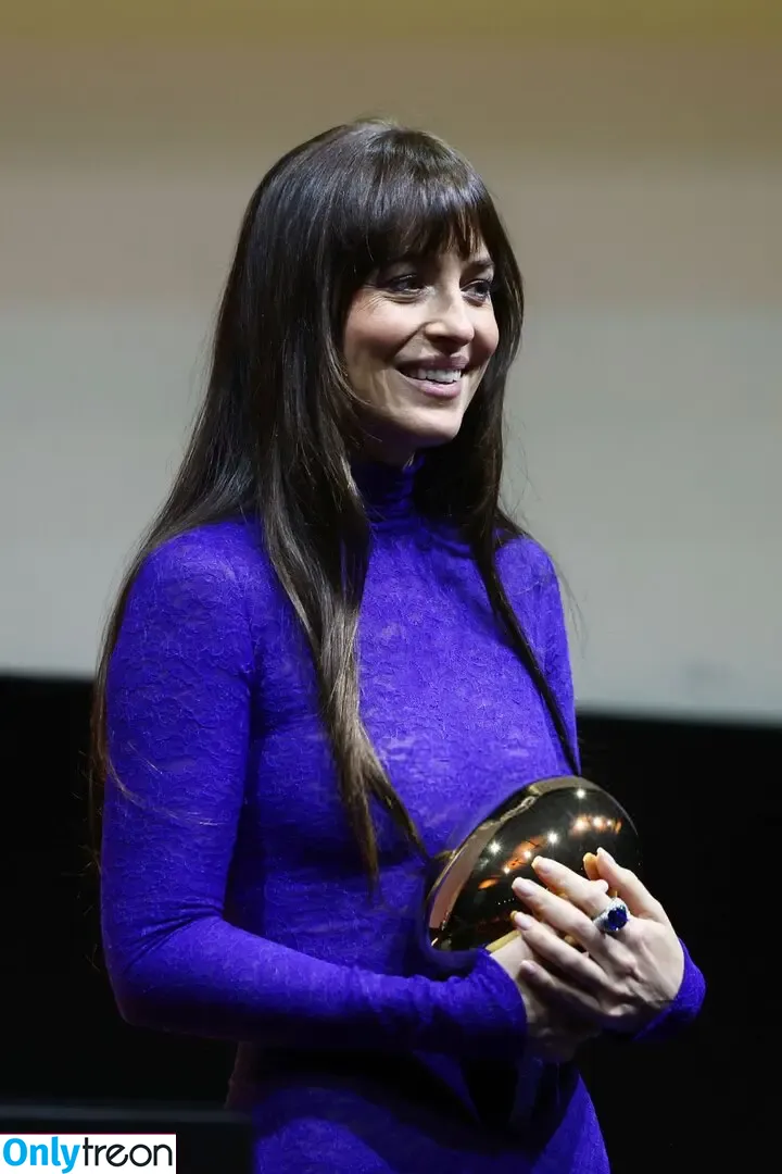 Dakota Johnson голая photo #1779 (dakotajohnson / isDakotaJohnson)