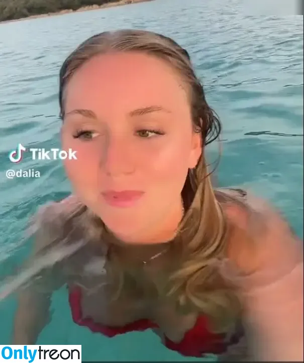 Dalia голая photo #0099 (Dalia)