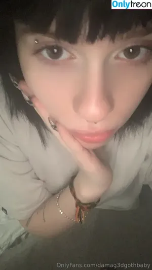  nude photo #0004