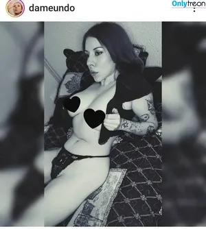 Dameundo nude photo #0003