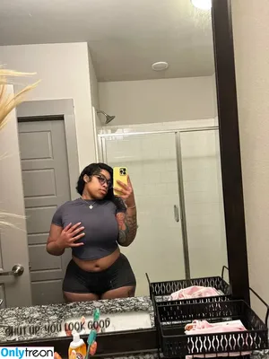 Dammnnngina / ginaamarieee nude photo #0001