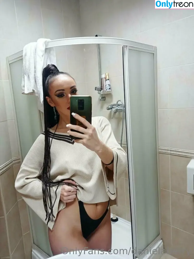 danaberry nude photo #0006 (danadberry)