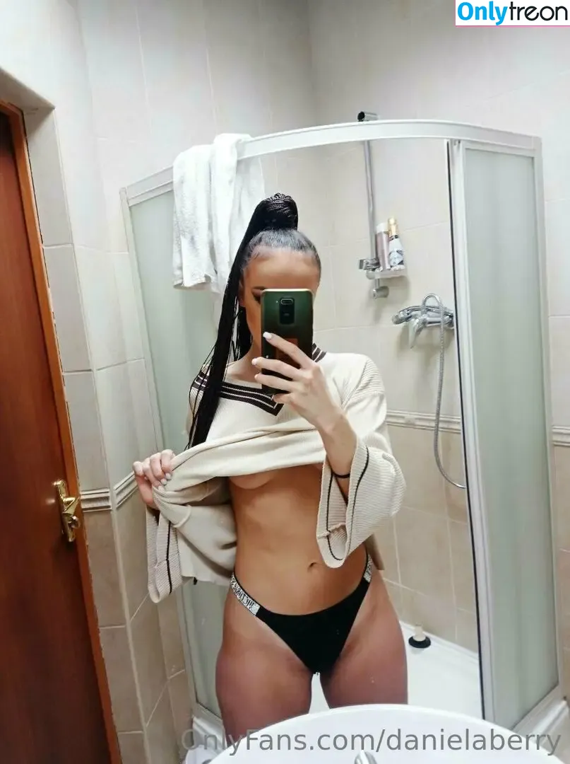 danaberry голая photo #0010 (danadberry)