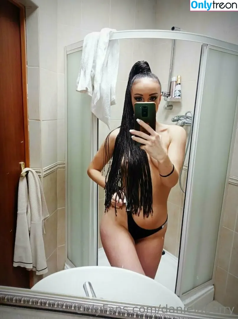 danaberry голая photo #0012 (danadberry)