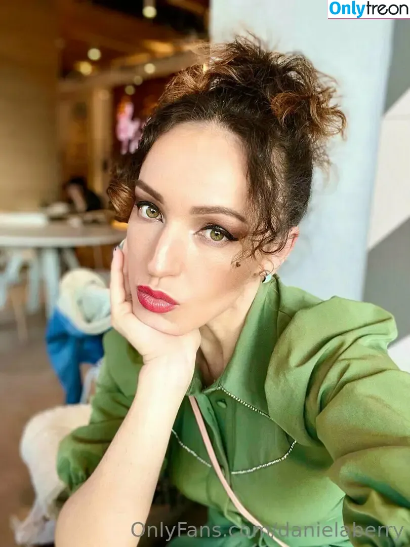 danaberry голая photo #0044 (danadberry)