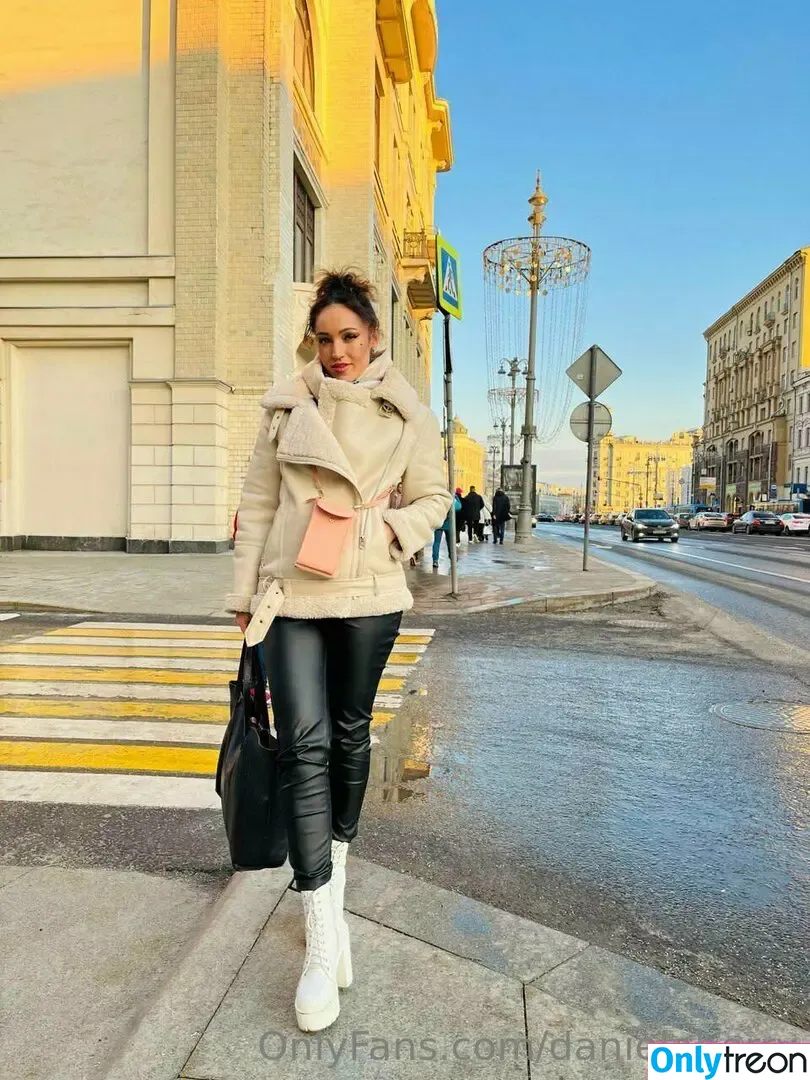 danaberry голая photo #0049 (danadberry)