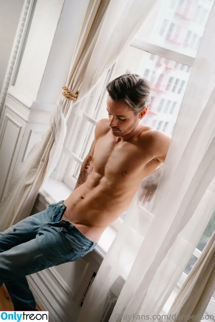 danbenson голая photo #0337 (danleebenson)