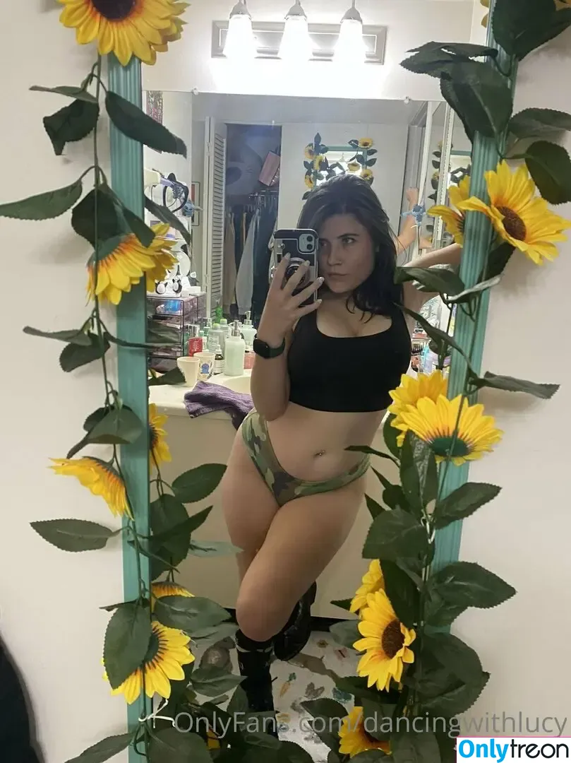 dancingwithlucy nude photo #0037 (reel)