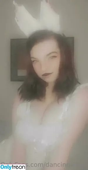  nude photo #0004