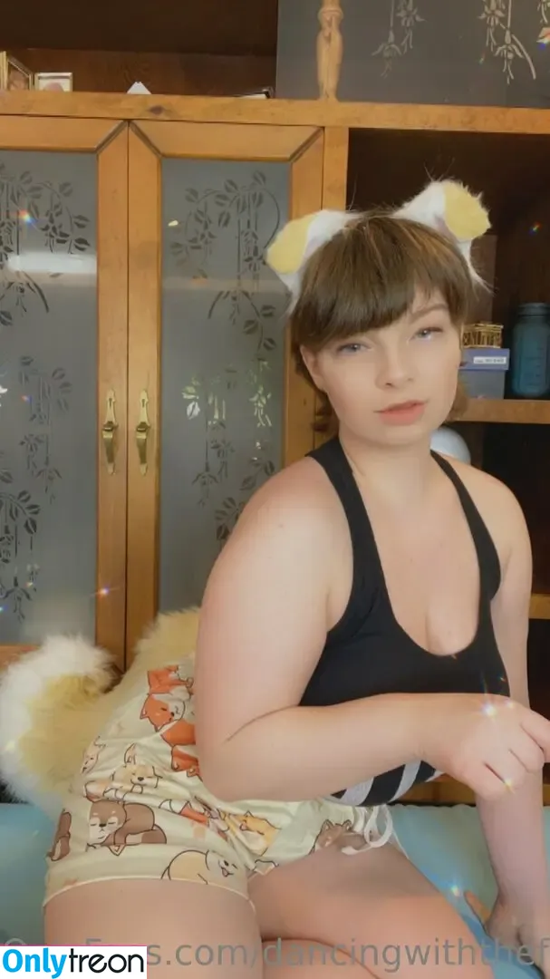 dancingwiththefae2.0 nude photo #0014 (dancingwiththefae2.0)