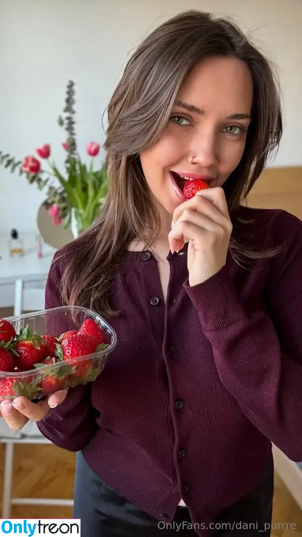 dani_purrre голая photo #0062 (dani_purda)