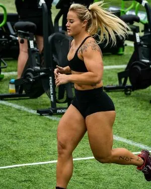 Dani Speegle / dellespeegle фото голая #0099