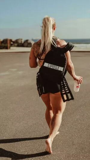 Dani Speegle / dellespeegle фото голая #0210