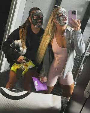 Dani Speegle / dellespeegle фото голая #0248