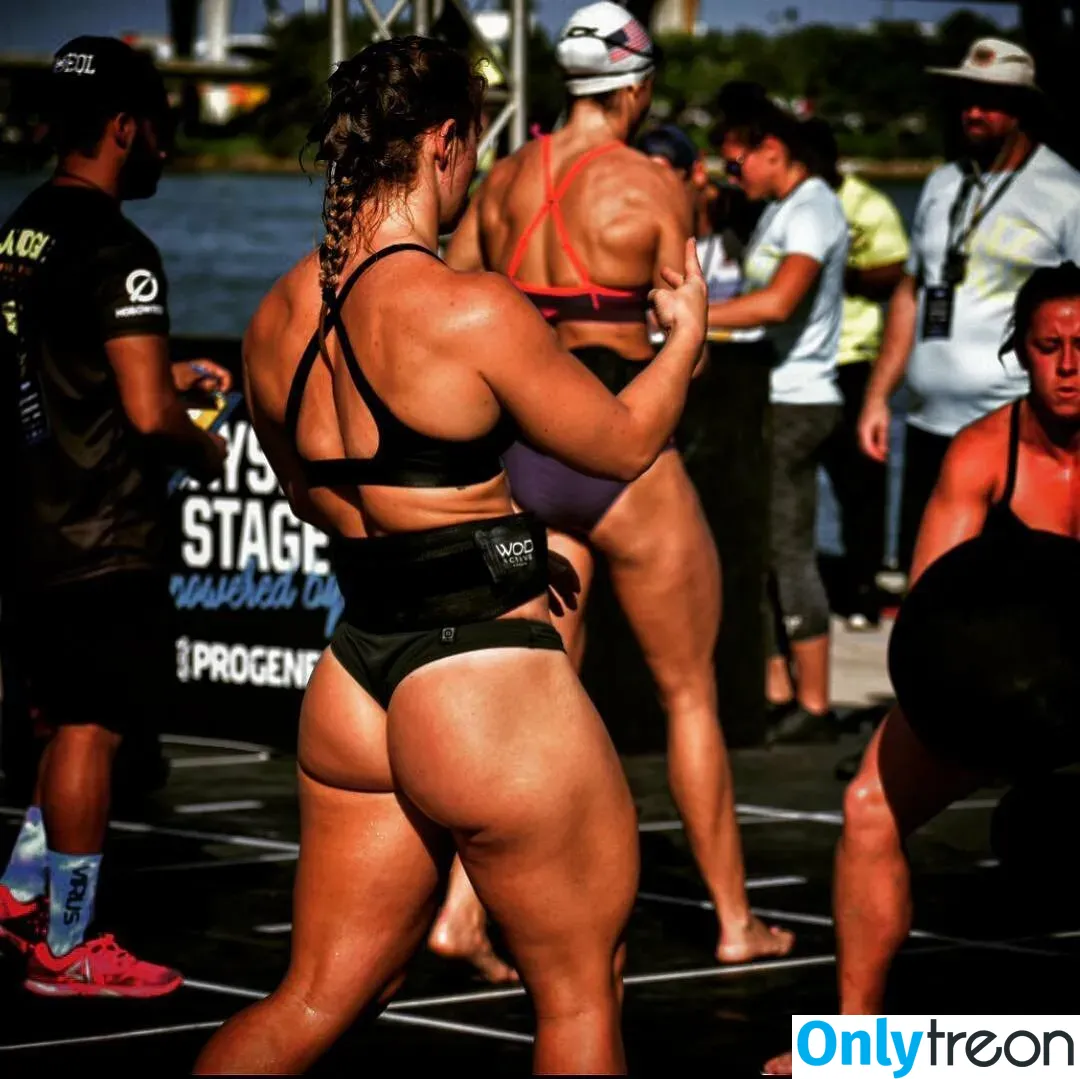 Dani Speegle голая photo #0080 (dellespeegle)