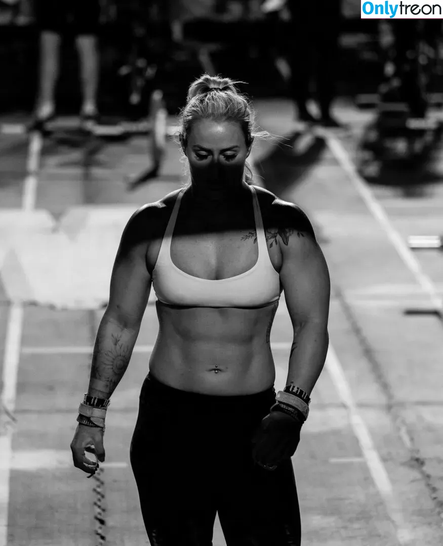 Dani Speegle голая photo #0121 (dellespeegle)