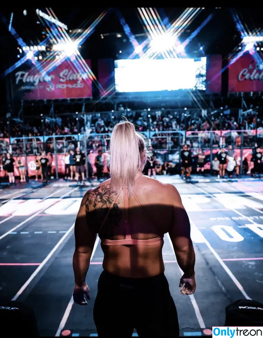 Dani Speegle голая photo #0142 (dellespeegle)