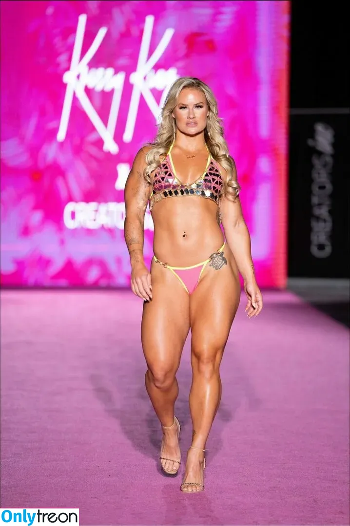 Dani Speegle голая photo #0175 (dellespeegle)