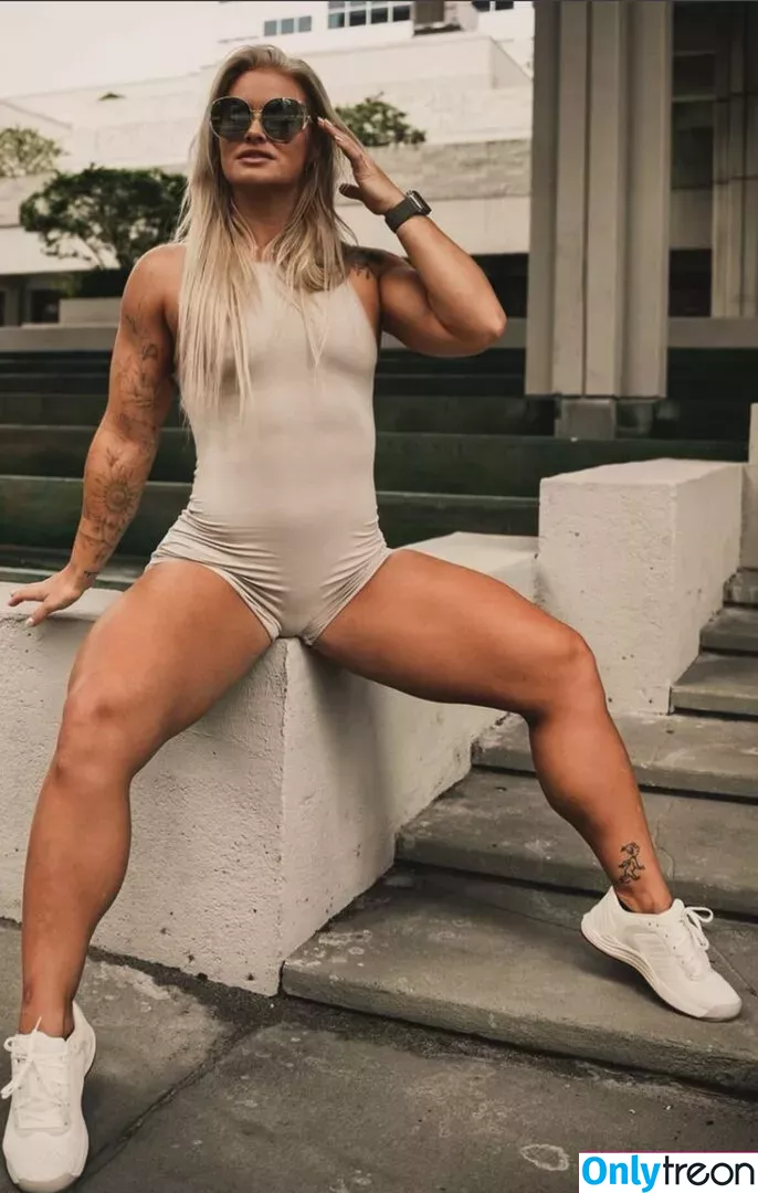 Dani Speegle голая photo #0209 (dellespeegle)