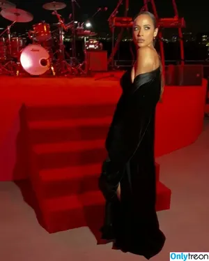 Dania Ramirez / daniajramirez / danniboiixx фото голая #0116