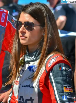 Danica Patrick / DanicaPatrick / Professional racing driver фото голая #0292