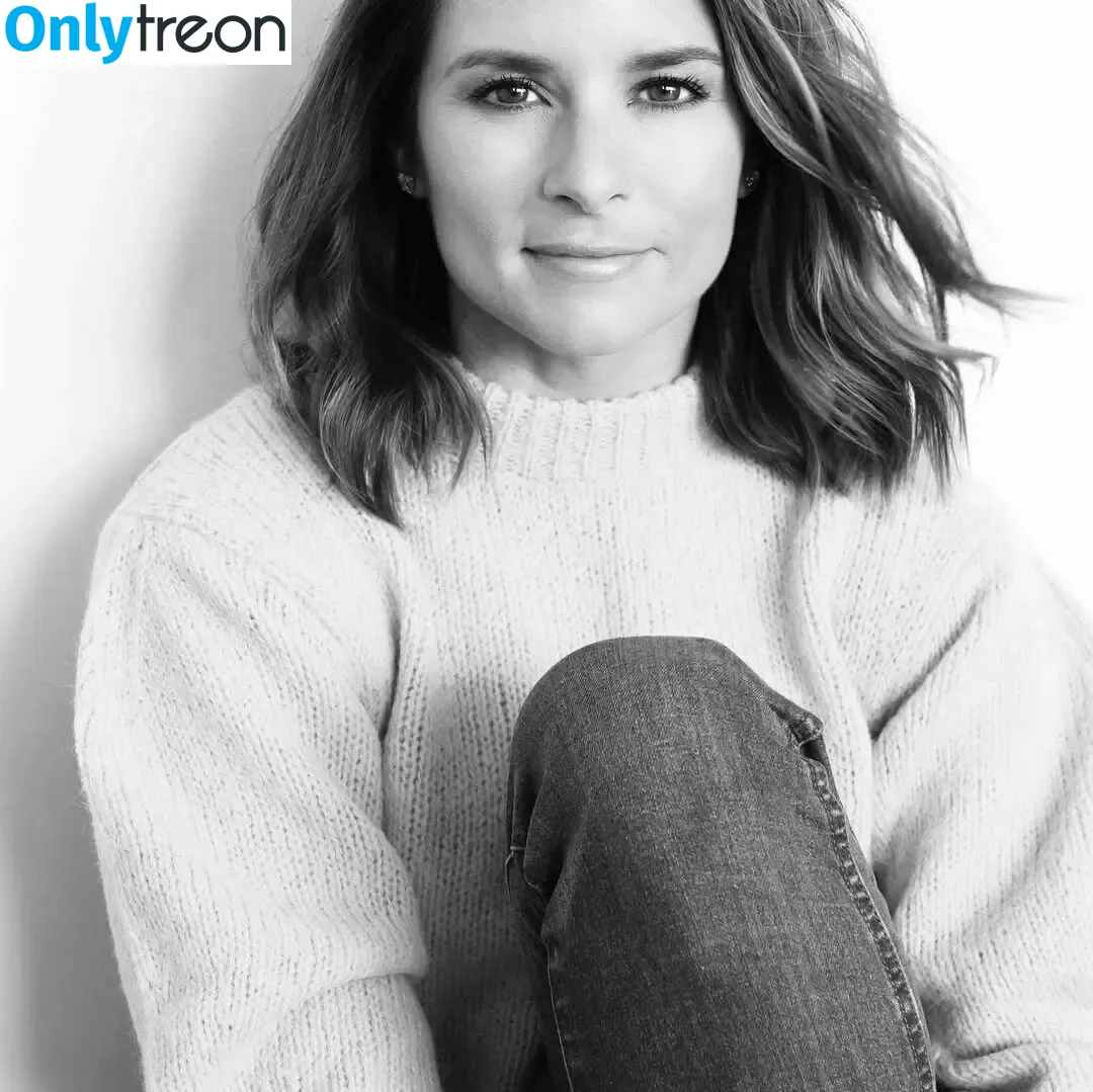 Danica Patrick голая photo #0261 (DanicaPatrick / Professional racing driver)