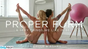 danidrishti / dellaine_yoga nude photo #0016
