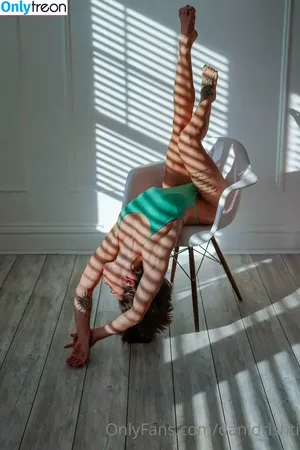 danidrishti / dellaine_yoga nude photo #0035
