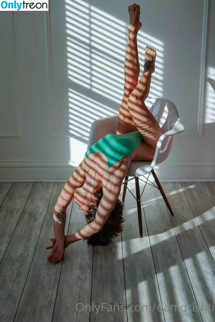 danidrishti nude photo #0035 (dellaine_yoga)
