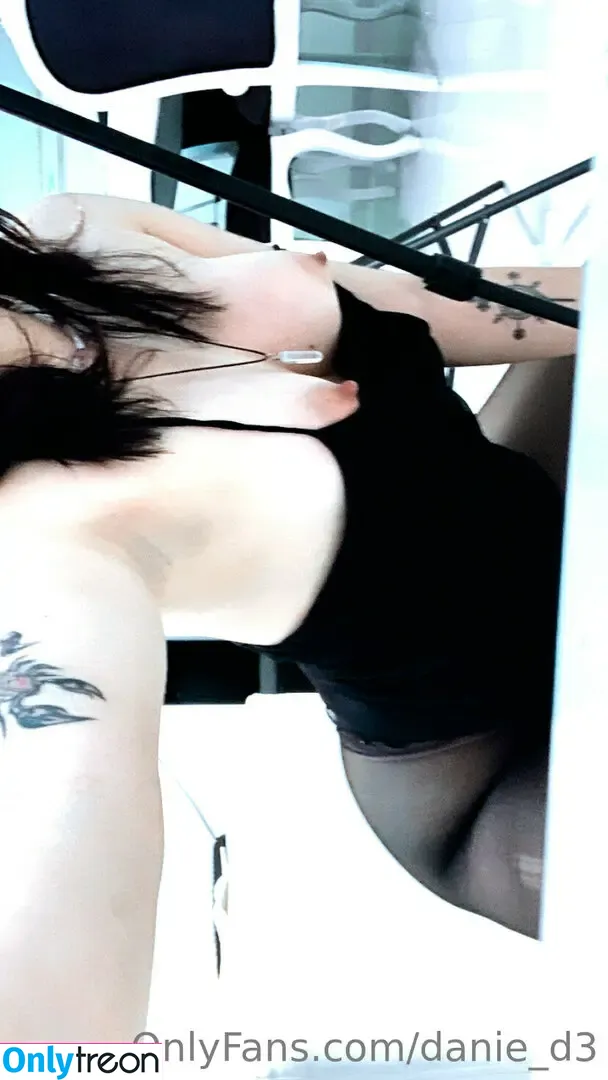 danie_d3 nude photo #0020 (danie_d3)