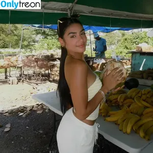 Daniela Aponte / dani_apontee / daniela_apontee / danielaapontee nude photo #0013