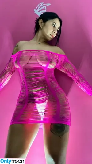 Daniela Benítez / DanniBep фото голая #0073