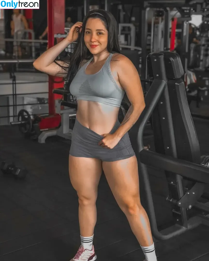 Daniela Hernandez nude photo #0021 (danih.2002 / danih.2025)