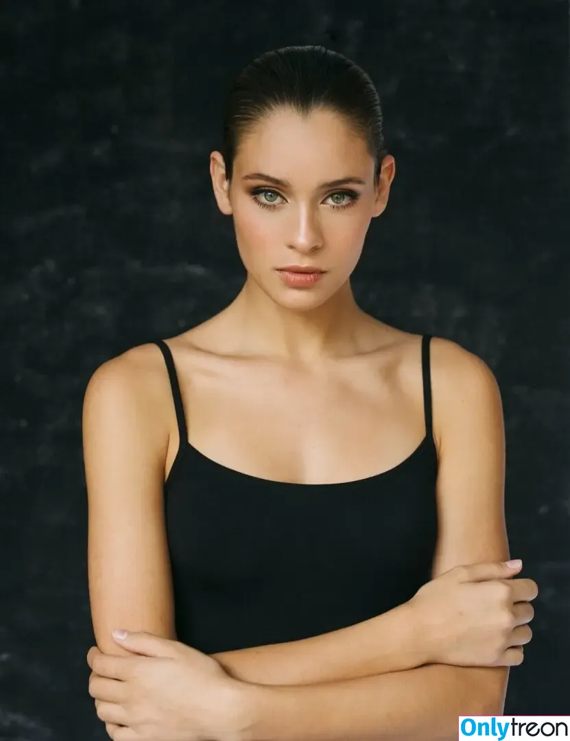 Daniela Melchior голая photo #1220 (danielamelchior)