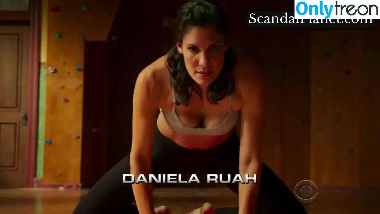 Daniela Ruah nude photo #0222 (danielaruah)
