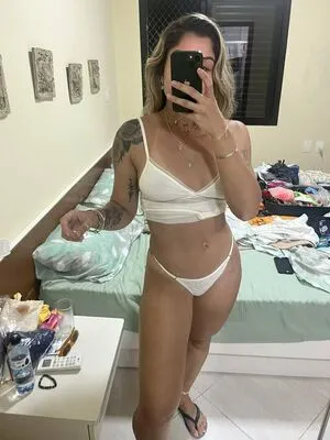 Daniela Stievano / danilanio / danimariaferraz nude photo #0010