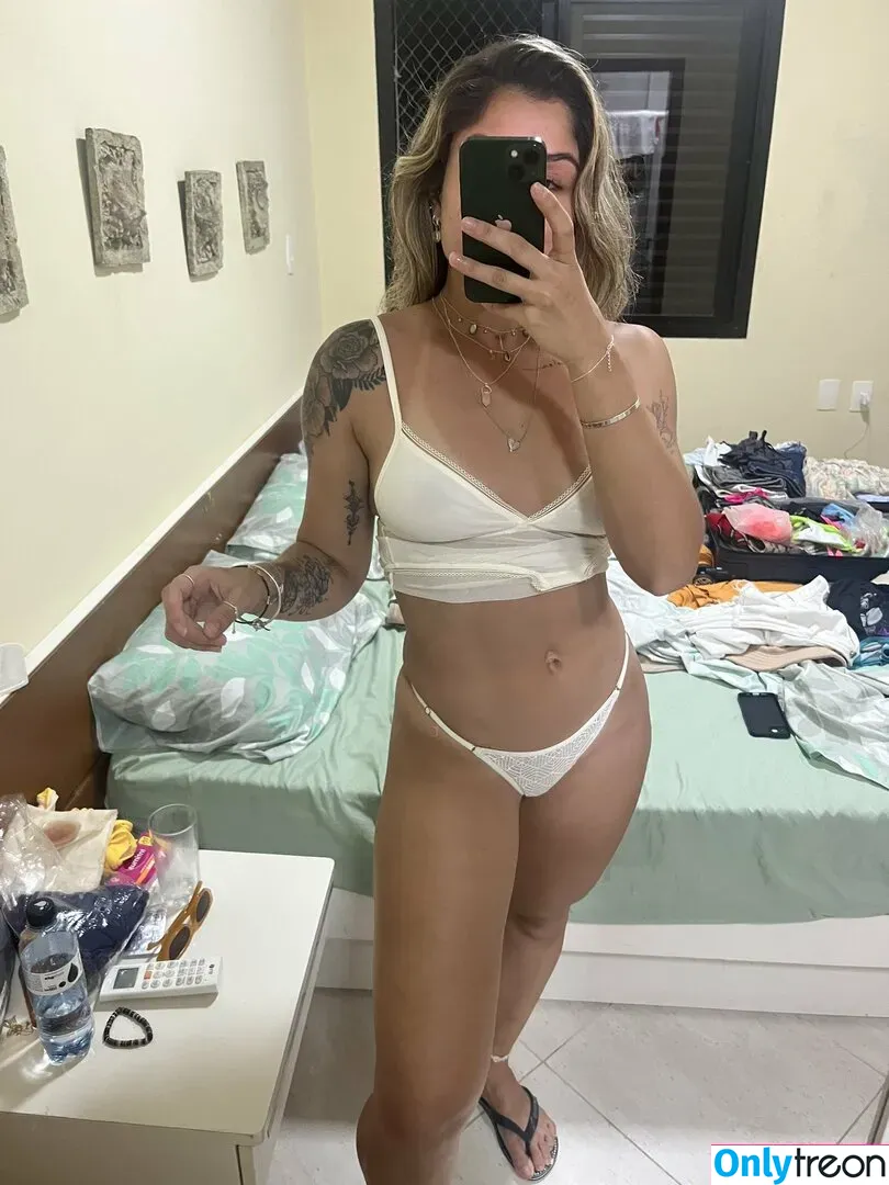 Daniela Stievano nude photo #0010 (danilanio / danimariaferraz)