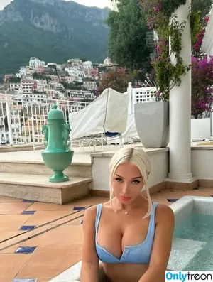 Daniella Chavez / daniellachavez / daniellachavezofficial / snapchat nude photo #0423