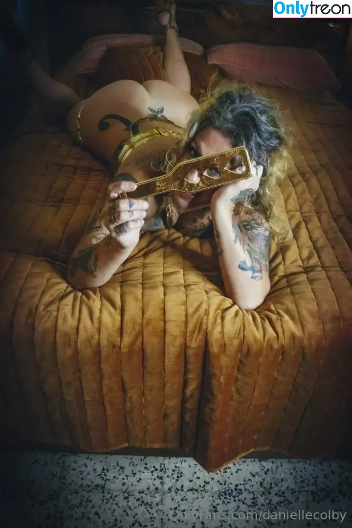 Danielle Colby голая photo #0971 (DanielleColby / daniellecolbyamericanpicker)