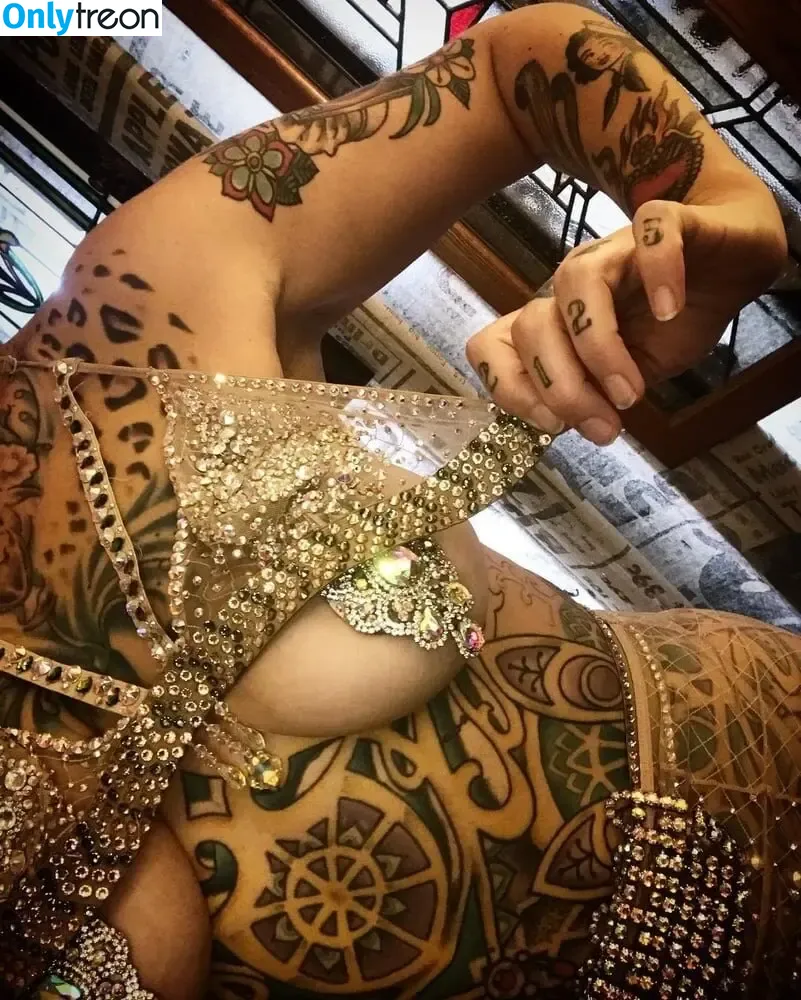 Danielle Colby nude photo #0995 (DanielleColby / daniellecolbyamericanpicker)