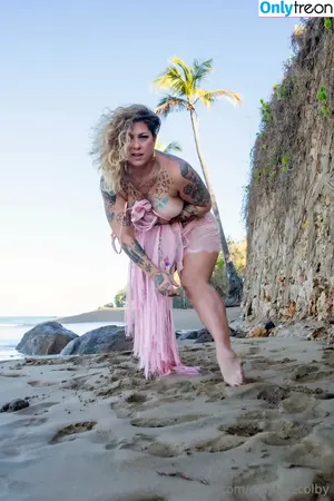 Danielle Colby / DanielleColby / daniellecolbyamericanpicker фото голая #1070
