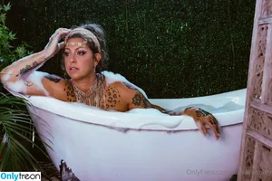 Danielle Colby / DanielleColby / daniellecolbyamericanpicker фото голая #1366