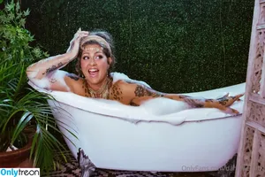 Danielle Colby / DanielleColby / daniellecolbyamericanpicker фото голая #1368