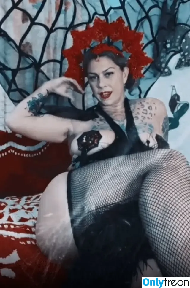 Danielle Colby nude photo #1000 (DanielleColby / daniellecolbyamericanpicker)