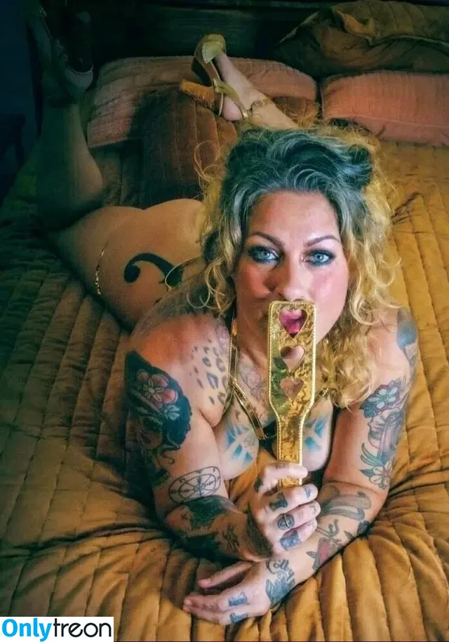 Danielle Colby nude photo #1006 (DanielleColby / daniellecolbyamericanpicker)